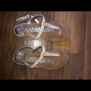 Sam & Libby shoes.